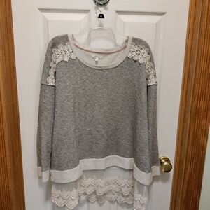 Women's long sleeve top